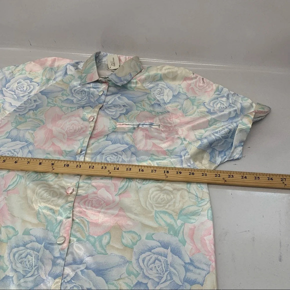 Vintage Nightshirt ‎ Woman Sz  Small Satin Gown Pastel   Floral Short Sleeve - Picture 8 of 13